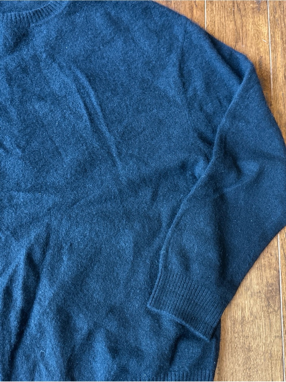 Orvis 100% Cashmere Sweater Men’s XL Black Luxe Outdoor Classic Crewneck - Picture 4 of 5